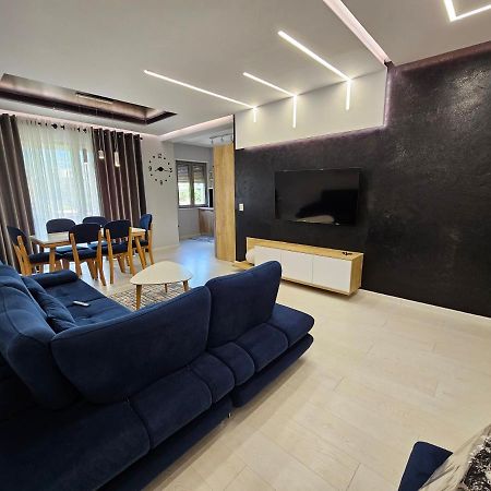 Tower Bridge Apartment Tirana Kültér fotó