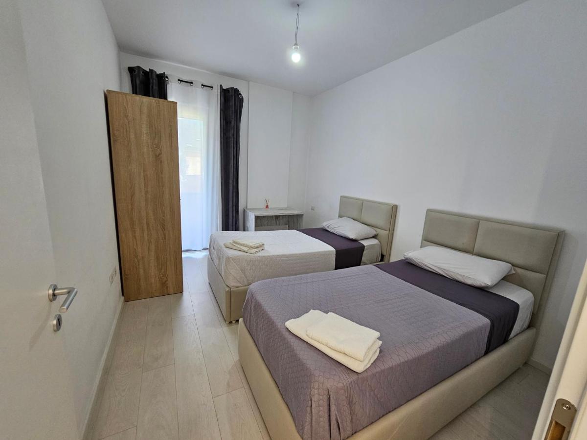 Tower Bridge Apartment Tirana Kültér fotó