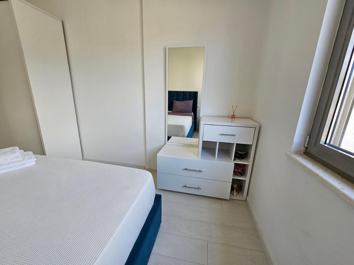 Tower Bridge Apartment Tirana Kültér fotó